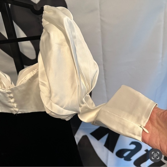 Ronny Kobo Cyndi Maxi Dress Puff Sleeve Ivory Black Velvet Slit Dress Gown US 2 - Picture 7 of 15